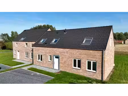 maison neuve peb a avec jardin