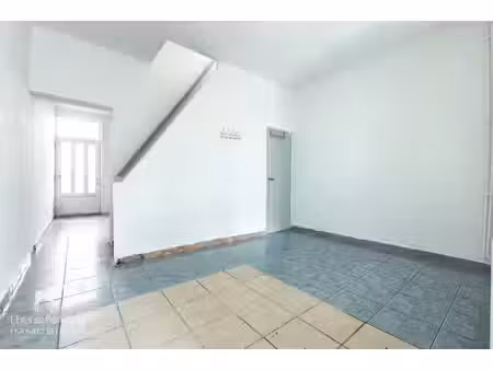 maison à monceau-sur-sambre à vendre