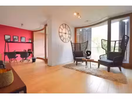 appartement 3 chambres avec terrasses et parking