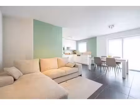 appartement 2 chambres avec terrasse et parkings