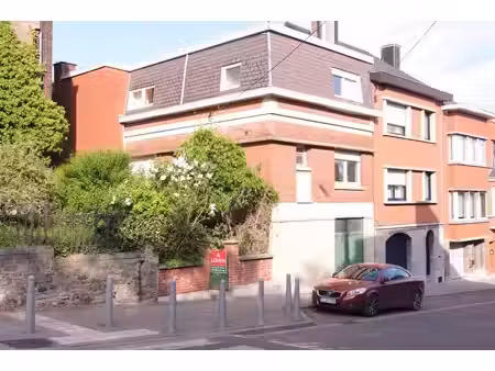 un cocon baigné de lumière avec jardin - idéal colocation