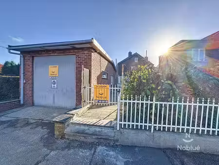 sarolay : petite maison avec jardin et garage