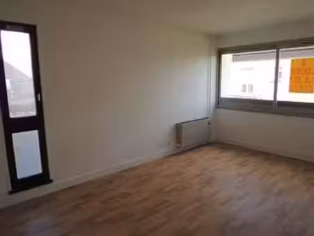 location appartement 2 pièces à caen (14000) : à louer 2 pièces / 34m² caen