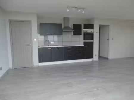 superbe appartement 2 chambres avec balcon