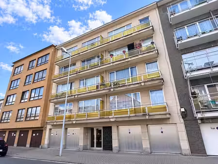 penthouse 1 ch +/- 83m2 avec terrasse