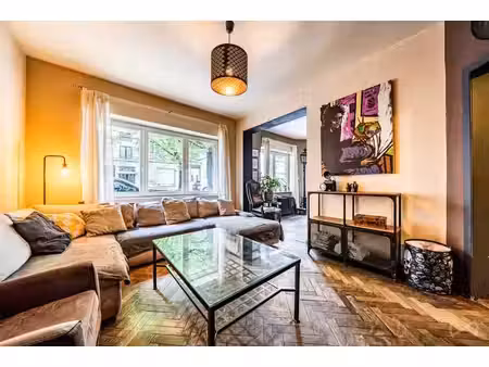 saint-gilles - bel appartement 3ch