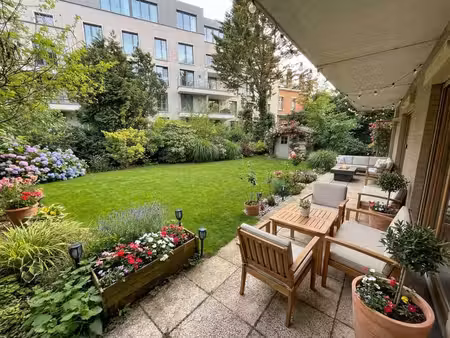 appartement 2 ch. +bureau+jardin faire offre àpd 585.000 €