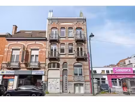 immeuble rapport composé de 7 unités en ordre urbanistique