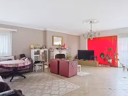 neder-over-heembeek – immeuble de rapport spacieux