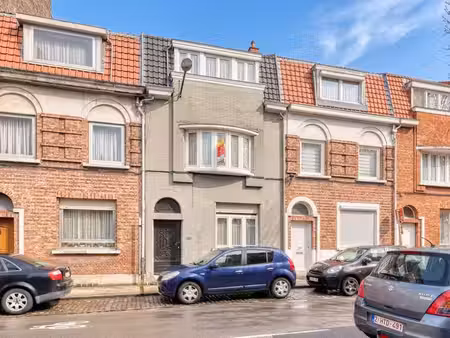 une maison d’habitation