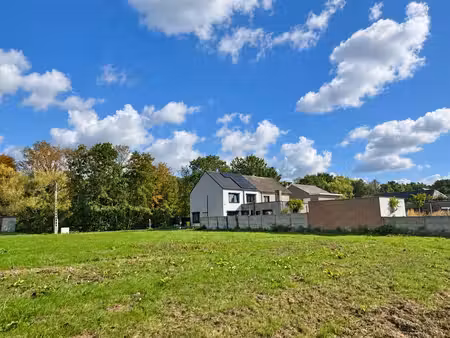 ruime bouwgrond van 1.079 m² voor open bebouwing te berlaar