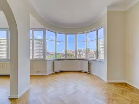 spacieux appartement de 131 m² à etterbeek