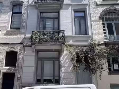 appartement 1 chambre avec terrasse.