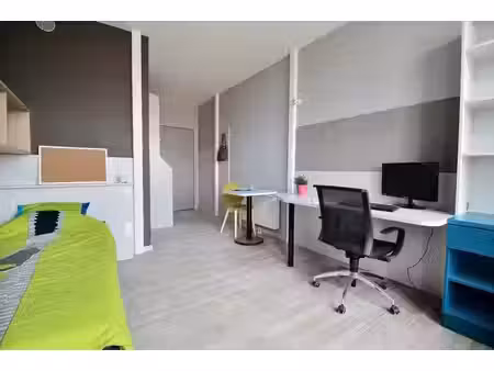 studio en résidence-services pour étudiants