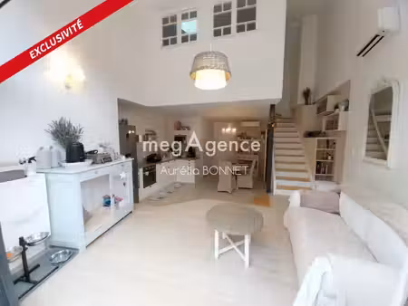 superbe ensemble d'appartements refait à neuf  très bon rapport locatif !
