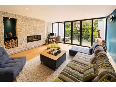 uccle-centre : maison d’architecte  5 ch.  boxes  jardin sud