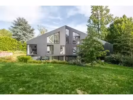villa d’architecte primée et ouverte sur la nature
