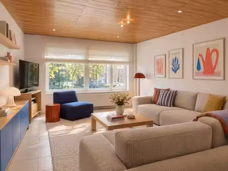 appartement 2 chambres au rez-de-chaussée à berchem-sainte-a