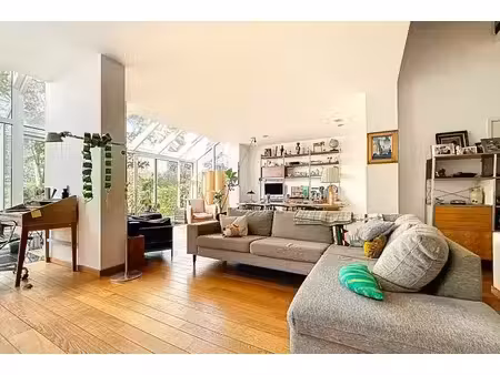 coghen/uccle : duplex de caractère 5ch + 3sdb + jardin + pk