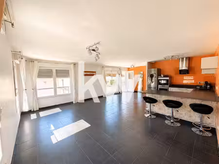 appartement t3 avec terrasse - exposée sud-ouest - stationnemen