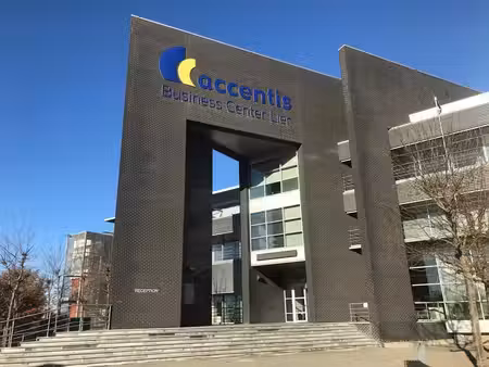 bureau très bien situé entre anvers et lierre