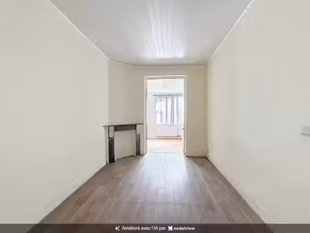maison de 191 m² avec cour extérieure