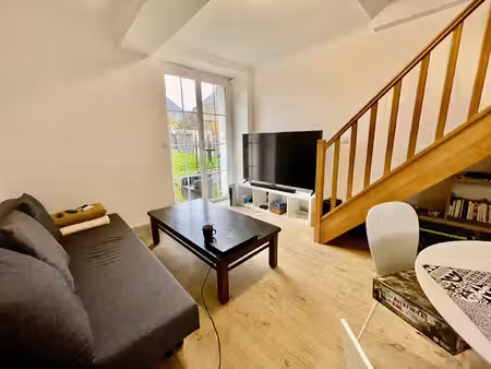 longere - 77m² - 3 chambres - bourg- locataire en place