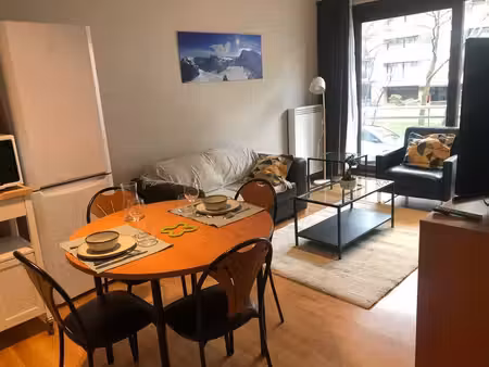 appartement rénové et meublé à louer
