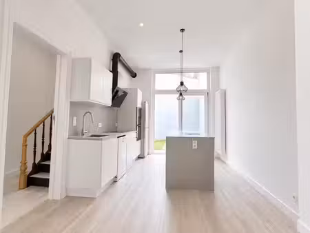 barrière - maison 4 chambres rénovée avec terrasses