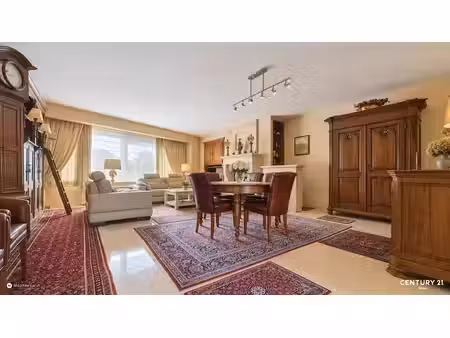 lumineux appartement 2 chambres avec grande terrasse – 2e ét
