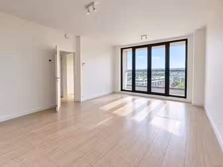 evere otan - bel appartement 2ch + terrasse