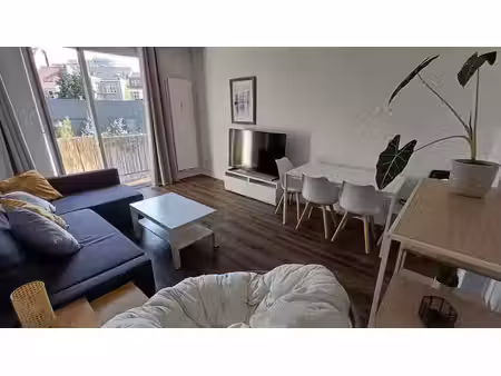 bel appartement meublé ou non meublé à côté du parc duden