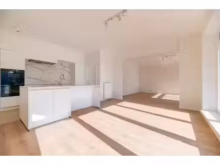 jardin du roi - appartement rénové - 2 chambres