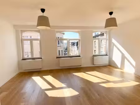 appartement 2 chambres lumineux à koekelberg