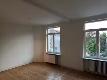 appartement 2 ch à st-gilles - rue de bordeaux