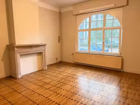 av. p. deschanel appt rdc 1ch +/- 100m² + terrasse + jardin