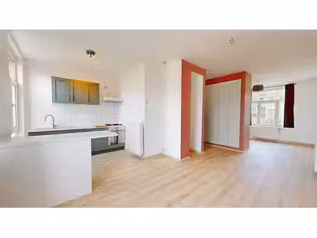plasky: beau duplex 2 chambres +/- 86m2