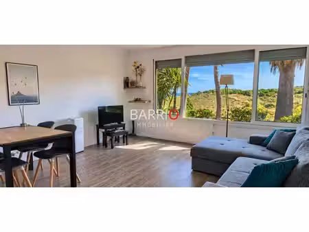 castellbéar 2 pièces 51 m² rénové de plain-pied avec vue me