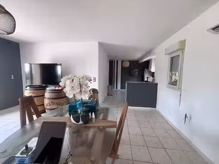 appartement bessas 5 pièce(s) 103 m2