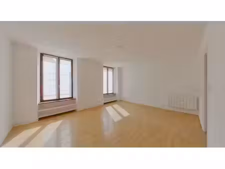 appartement t2 bis - la roche posay