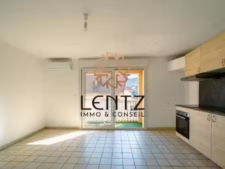 appartement t2 avec stationnement privatif et cave