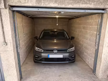 garage sécurisé en résidence privée - centre annemasse