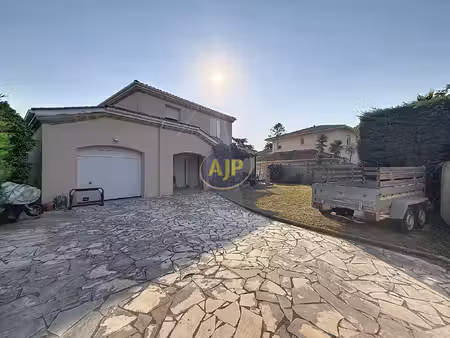 maison familiale à louer - anglet  quartier des 5 cantons