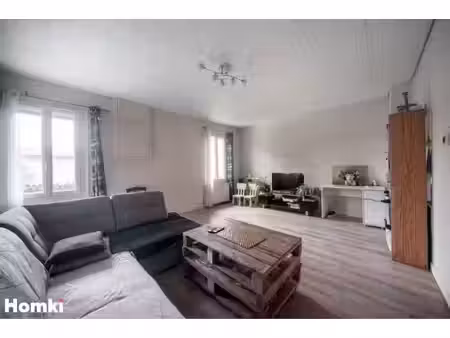maison t4 de 82 m² à mézériat sur parcelle de 362 m²  jardin  garage