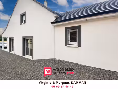 maison moderne avec espace de vie ouvert et 3 chambres