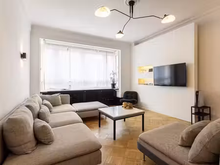 appartement de deux chambres meublé avec style