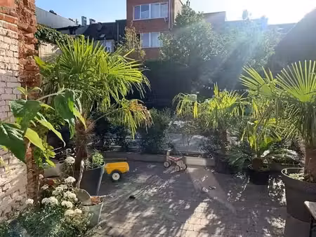 maison charmante avec jardin et beaucoup de possibilités