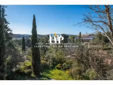 maison de luxe à vendre dans le quartier mazenod-bellevue-saint donat-banon