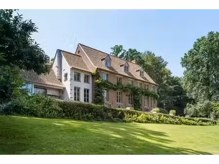 instapklaar engels landhuis op 6 hectare met eigen parktuin