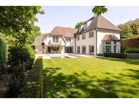 magnifique propriété à quelques pas du golf au zoute